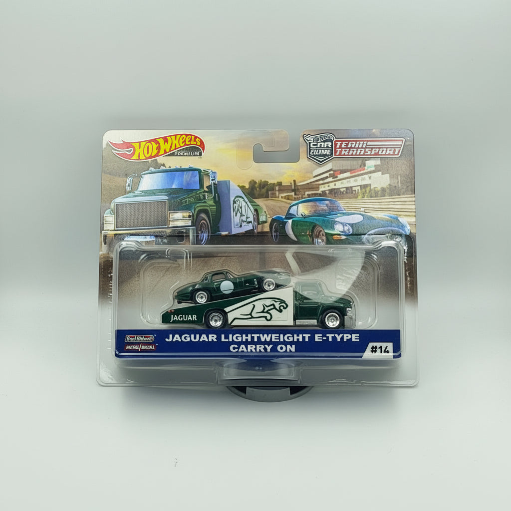 Hot Wheels Team Transport #14 – Jaguar Lightweight E-Type & Carry On