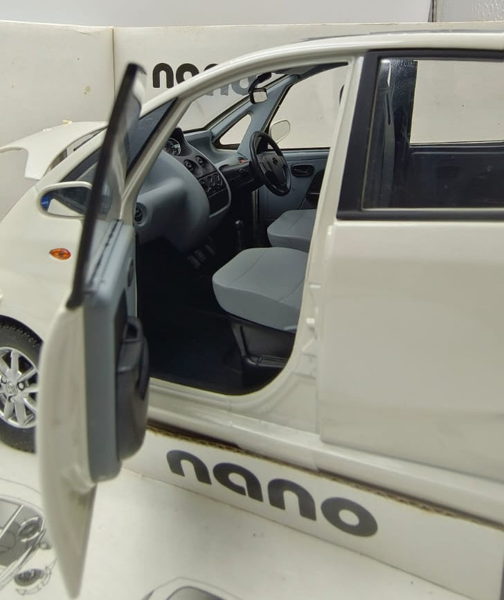Official Tata Nano 1:18 Scale Diecast Model Car - White