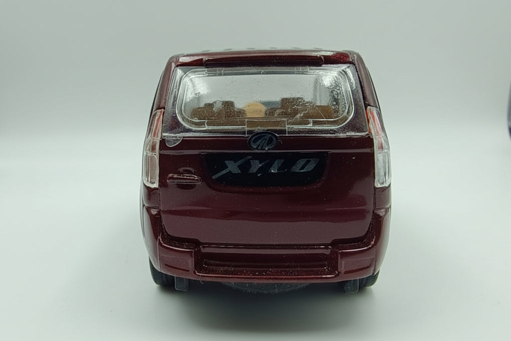 Mahindra Xylo Official Scale Model - 1:32 Scale (Maroon/Brown) 2nd Genaration