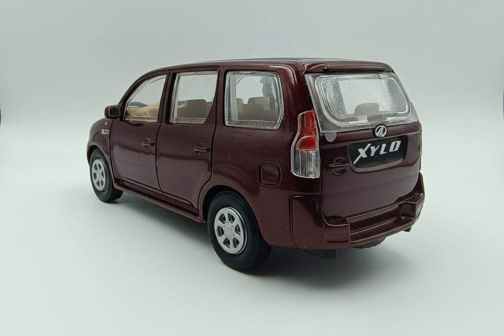 Mahindra Xylo Official Scale Model - 1:32 Scale (Maroon/Brown) 2nd Genaration