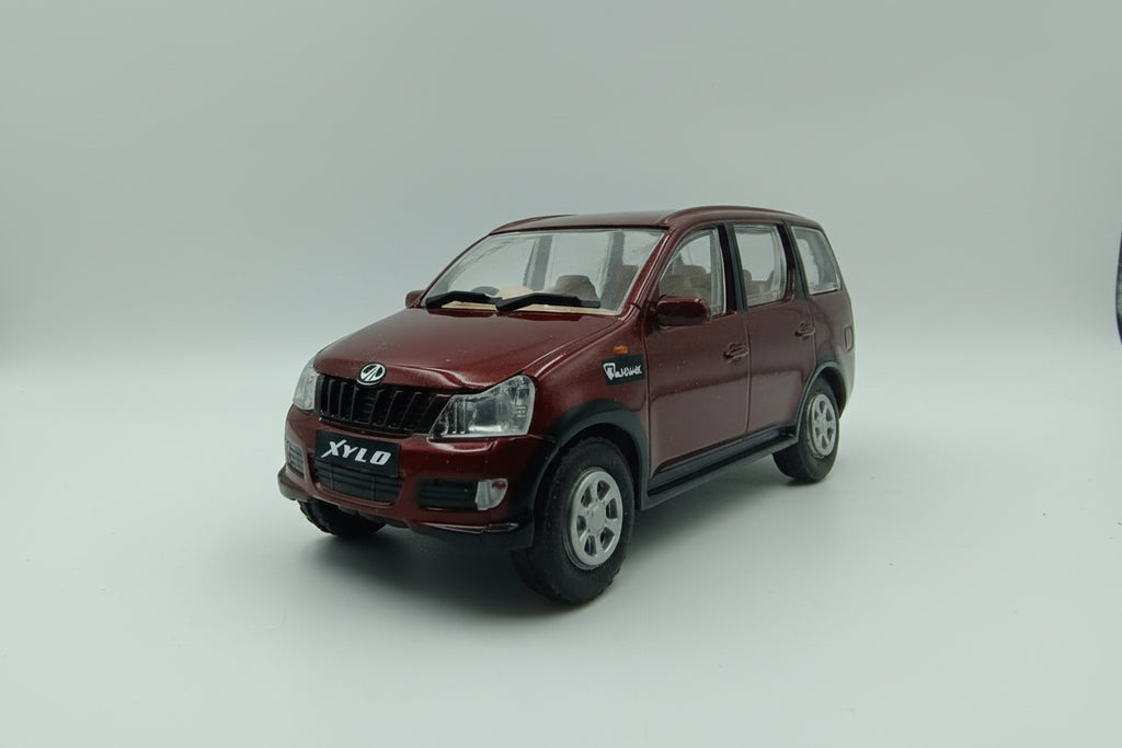 Mahindra Xylo Diecast Scale Model Car (1:32 Scale) - Official Licensed Merchandise 1st Genaration