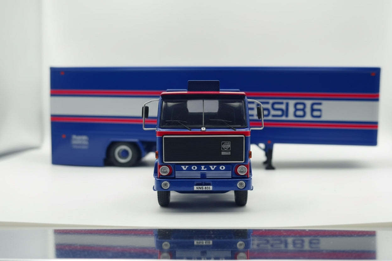 Volvo F89 Essex Lotus Racing Transporter [1, 6, 8]