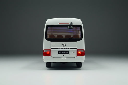 1:24 Scale Toyota Coaster Diecast Minibus Model - High-Detail Collectible (White)