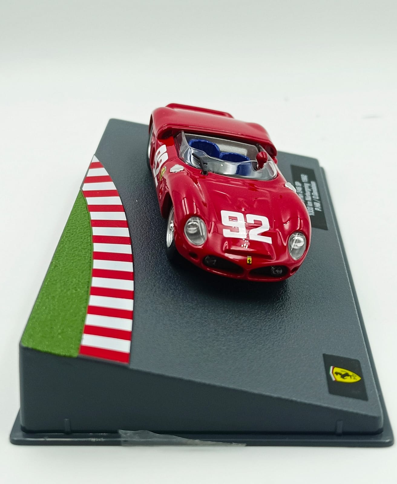 1:43 Ferrari 246 SP #92 – Winner 1000 km Nürburgring 1962 (Hill/Gendebien)