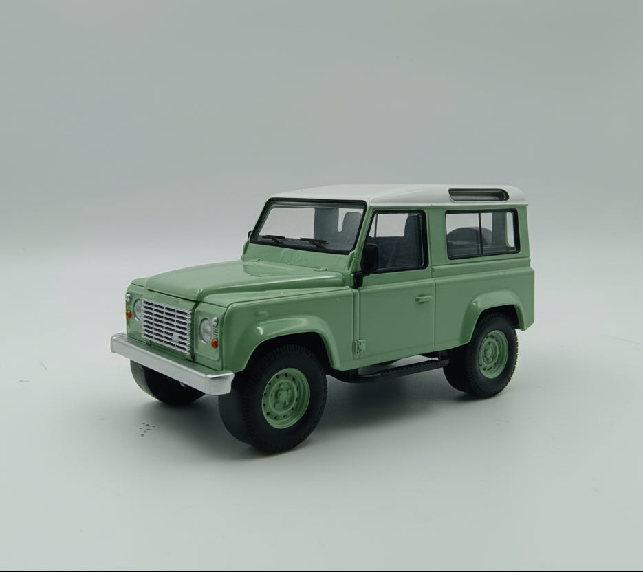 Norev 1:43 Scale 1995 Land Rover Defender 90 - Green/White