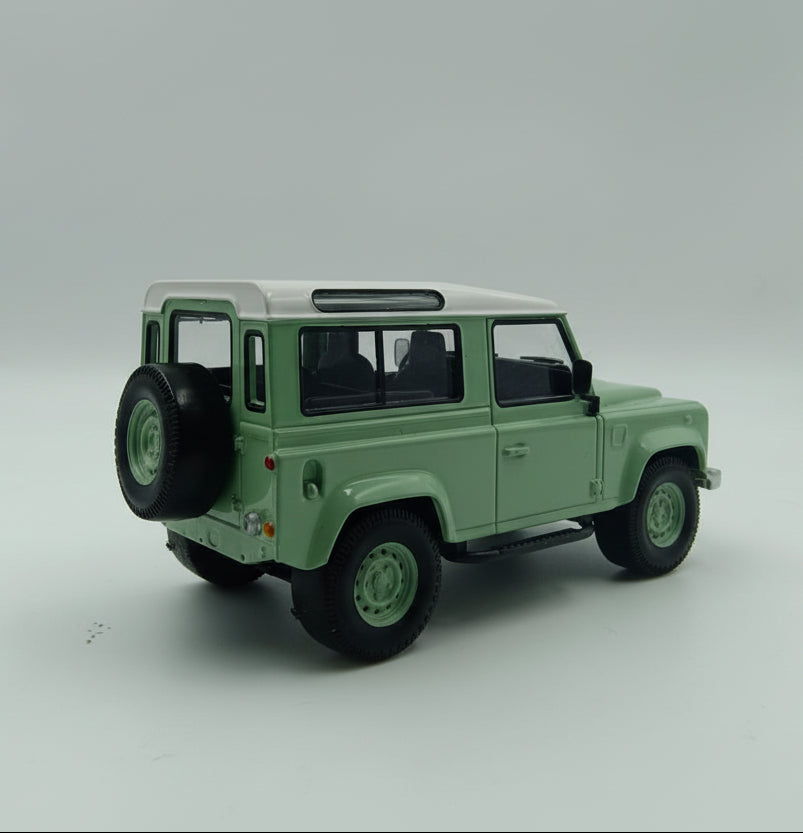 Norev 1:43 Scale 1995 Land Rover Defender 90 - Green/White