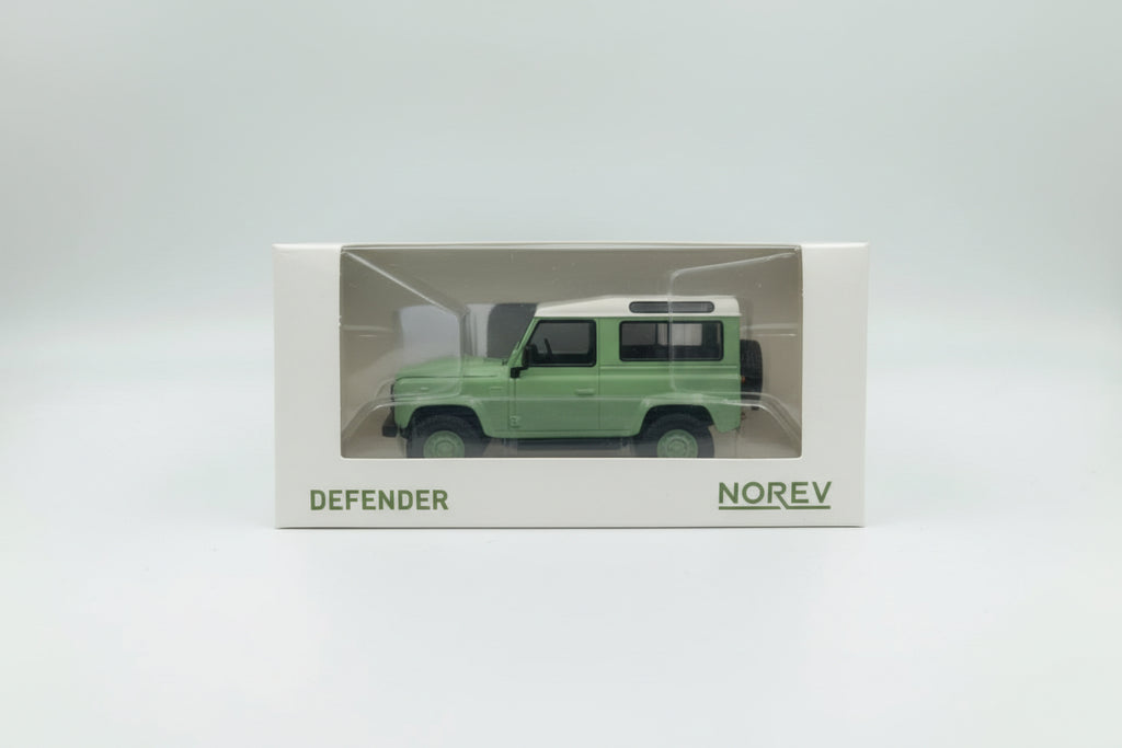 Norev 1:43 Scale 1995 Land Rover Defender 90 - Green/White