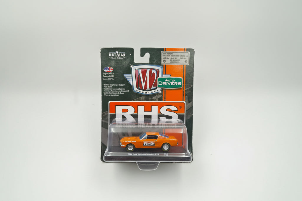 M2 Machines Auto-Drivers 1:64 – 1966 Ford Mustang Fastback 2+2 (RHS Racing Head Service) - Orange
