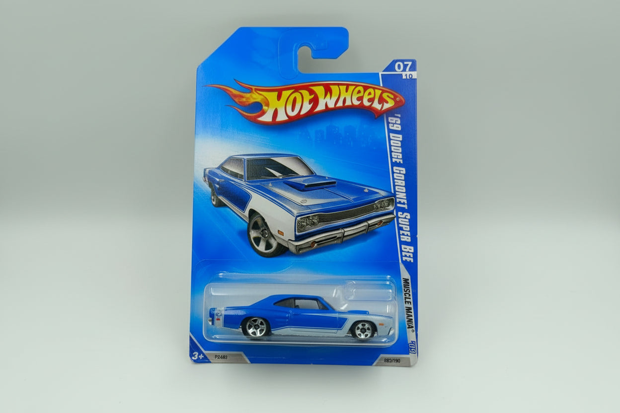 Hot Wheels '69 Dodge Coronet Super Bee - Muscle Mania Series (2009) - Blue/White