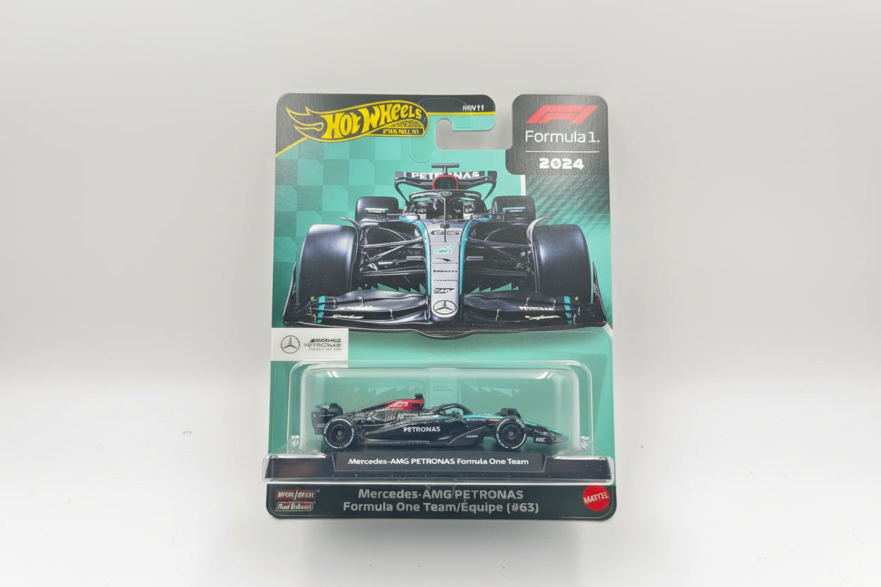 Hot Wheels Premium 2024 Formula 1 Mercedes-AMG PETRONAS F1 Team - George Russell #63 (1:64 Scale)