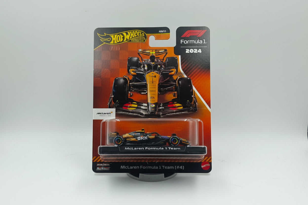 Hot Wheels Premium Formula 1 2024 - McLaren Formula 1 Team MCL38 (#4) Lando Norris - 1:64 Scale Die-Cast