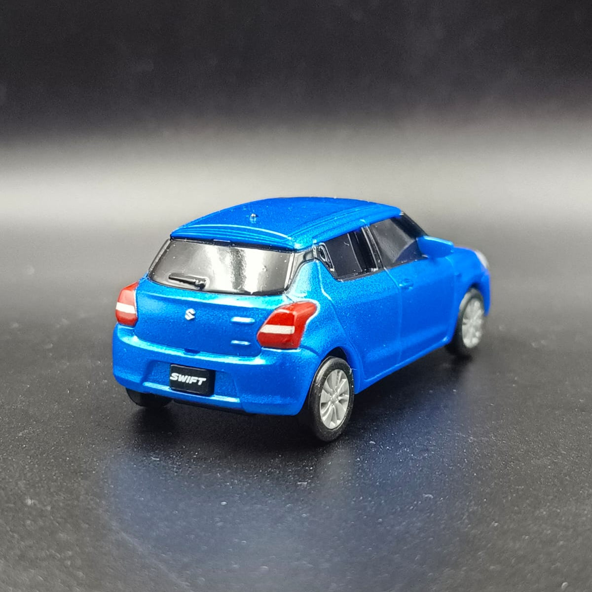 Suzuki Swift Miniature Scale Model Car - Blue (Pull-Back Action)
