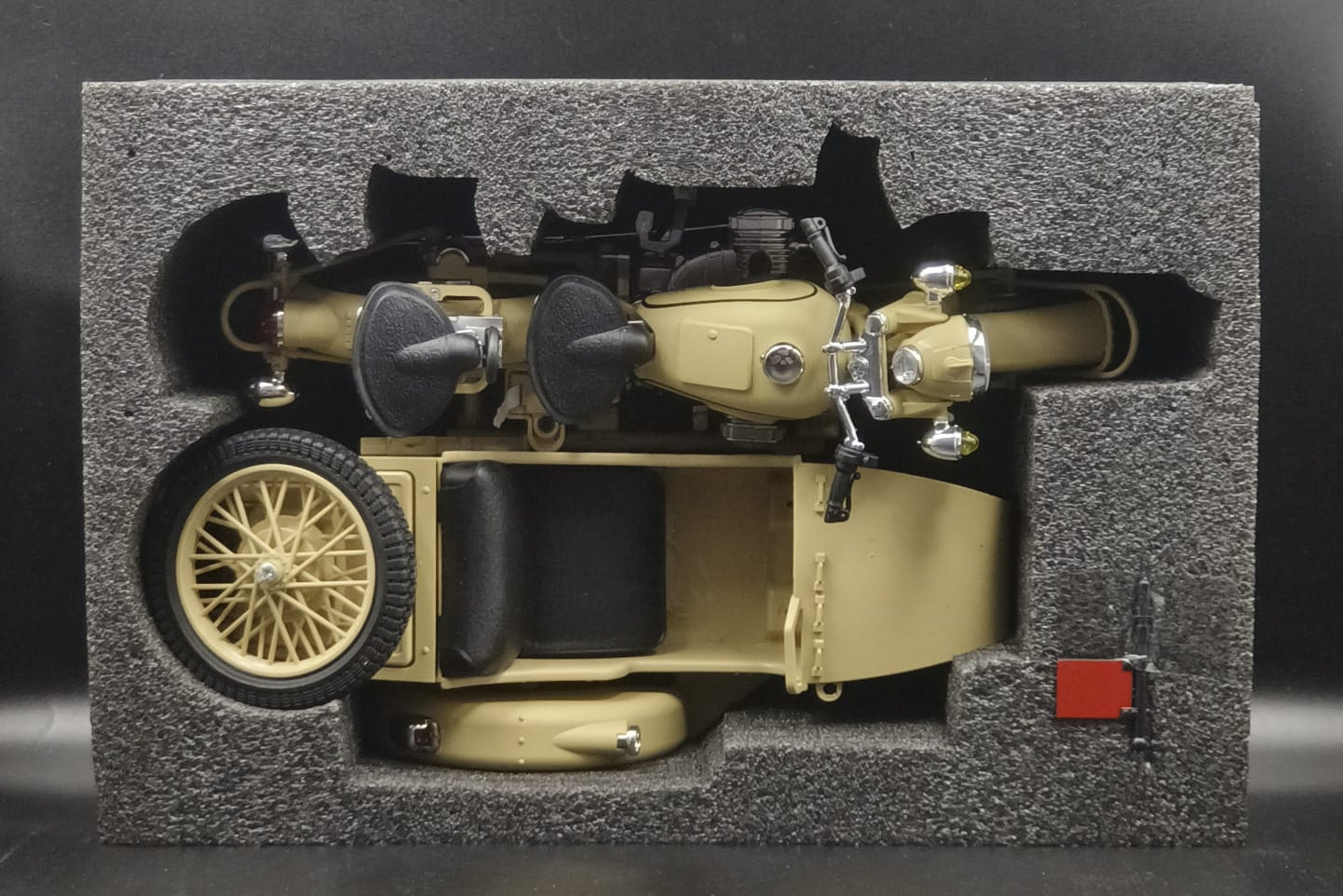 1:10 Scale CJ750 Military Green Sidecar Motorcycle Die-Cast Metal Model