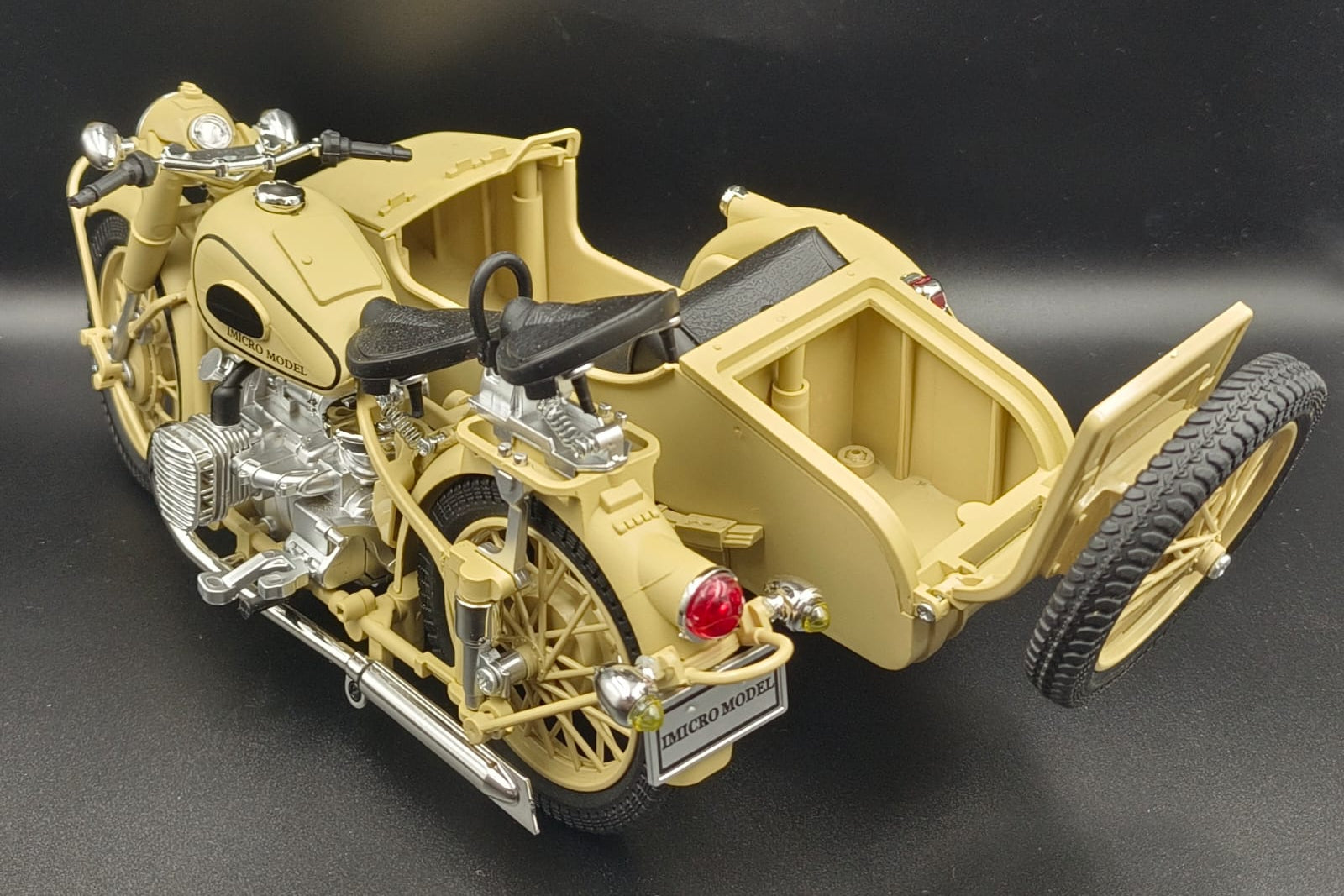 1:10 Scale CJ750 Military Green Sidecar Motorcycle Die-Cast Metal Model
