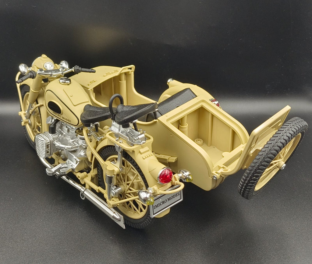 1/10 Scale Alloy Retro Military Motorcycle with Sidecar - Diecast World War II Replica