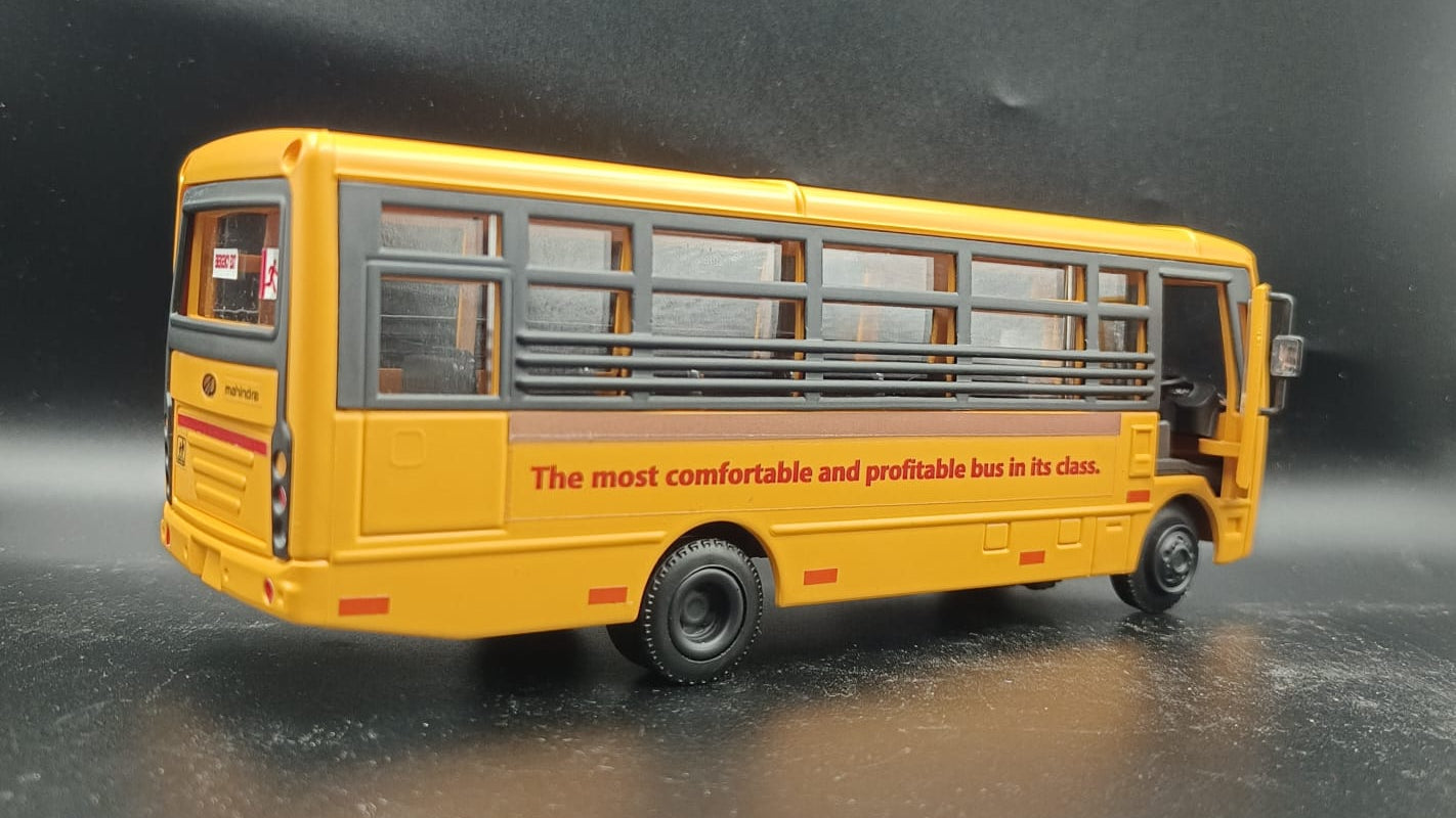 Mahindra Cruzio School Bus Scale Model (1:32 Scale)