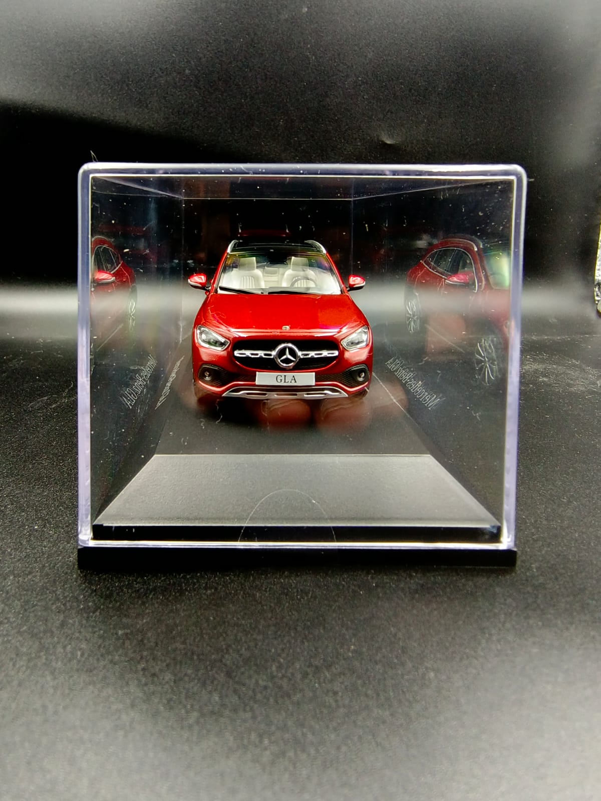 Mercedes-Benz GLA (H247) 1:43 Scale Diecast Model - Red