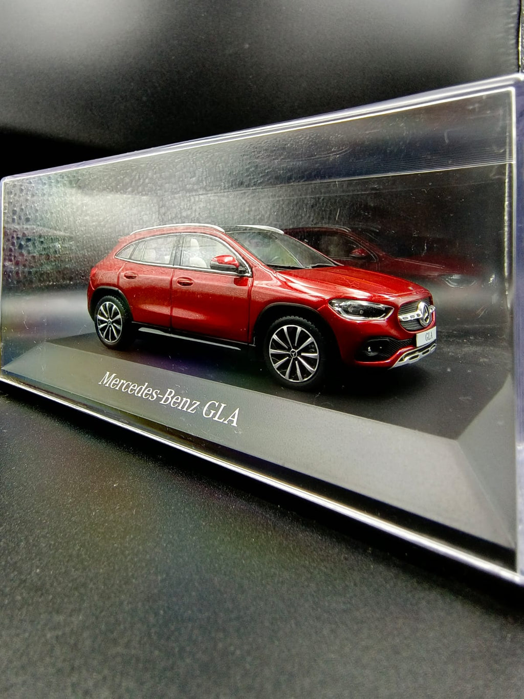 Mercedes-Benz GLA (H247) 1:43 Scale Diecast Model - Red