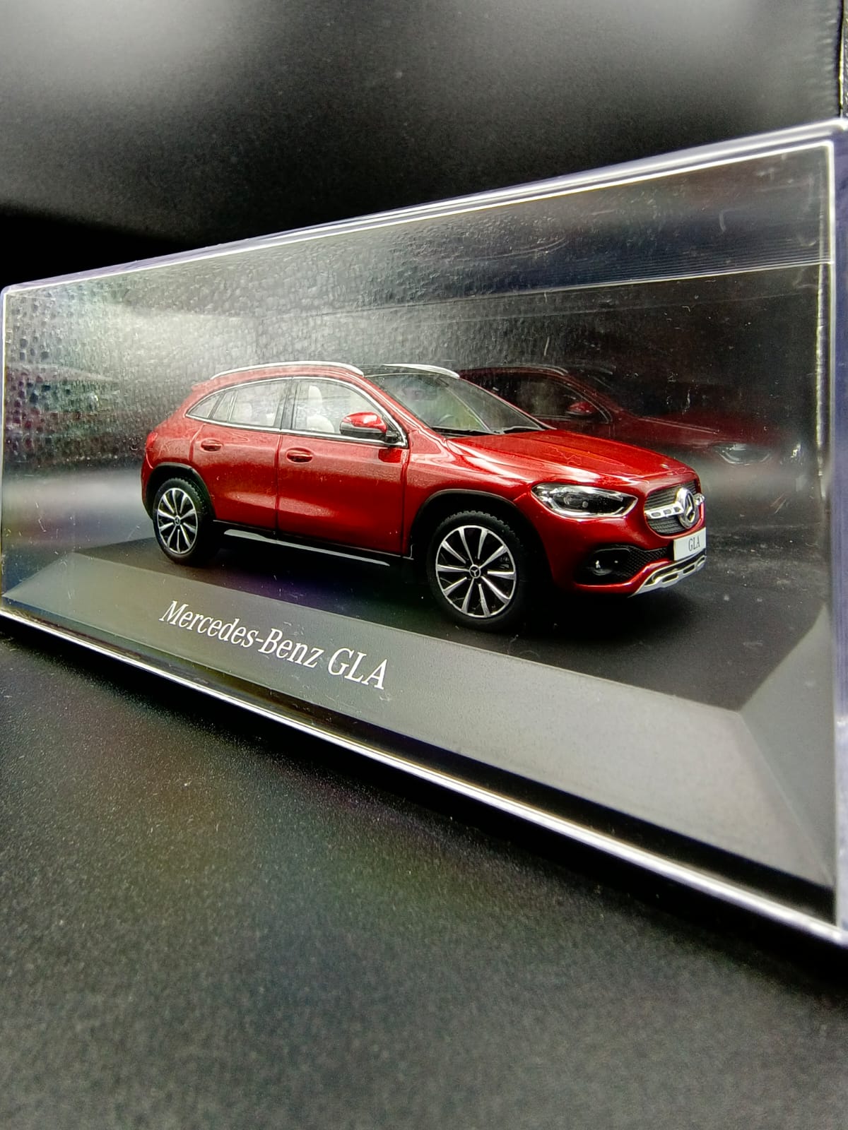 Mercedes-Benz GLA (H247) 1:43 Scale Diecast Model - Red