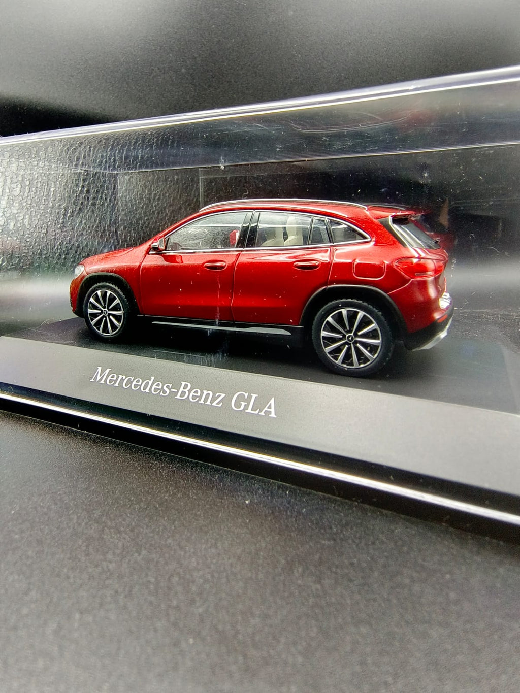 Mercedes-Benz GLA (H247) 1:43 Scale Diecast Model - Red