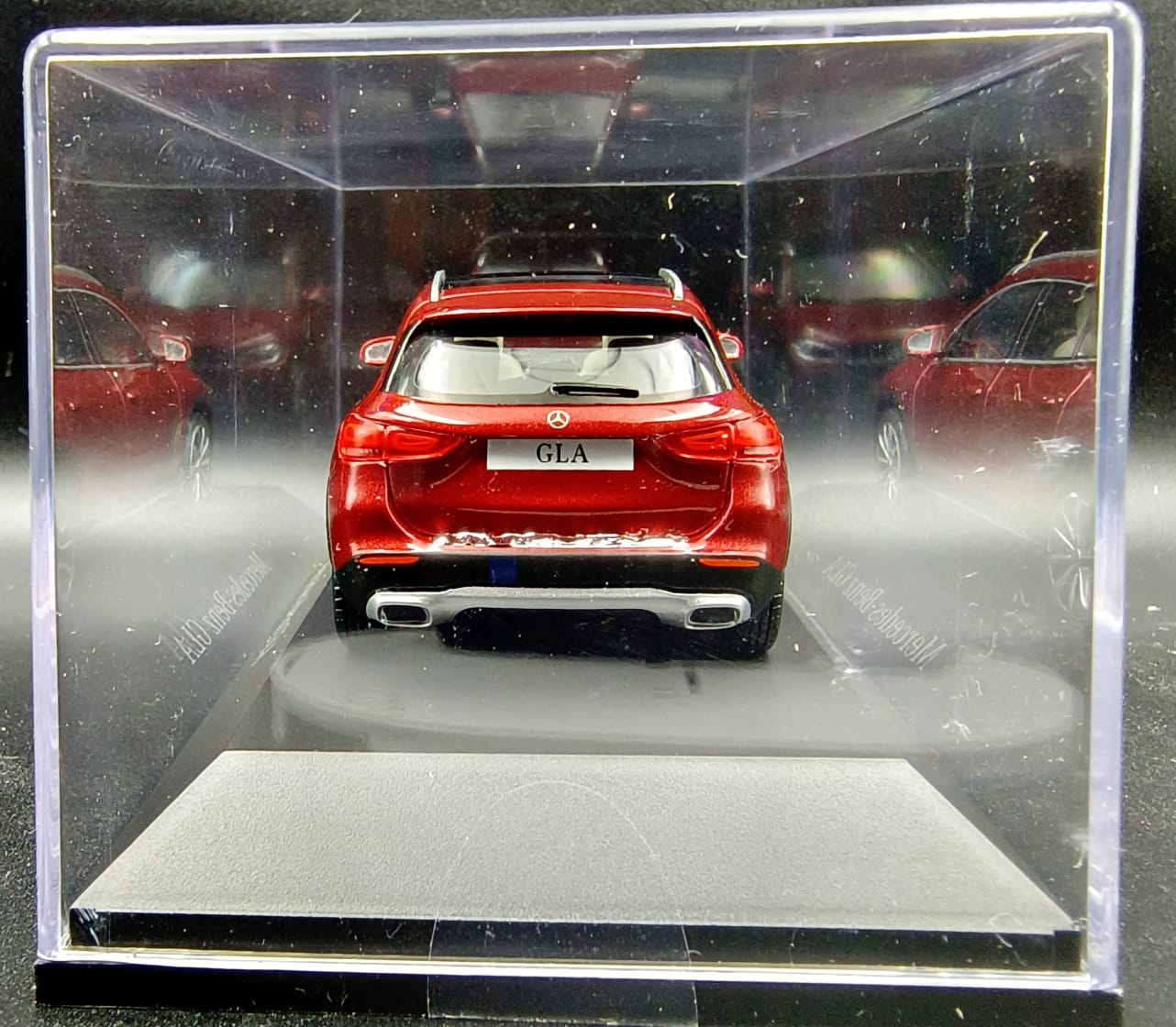 Mercedes-Benz GLA (H247) 1:43 Scale Diecast Model - Red