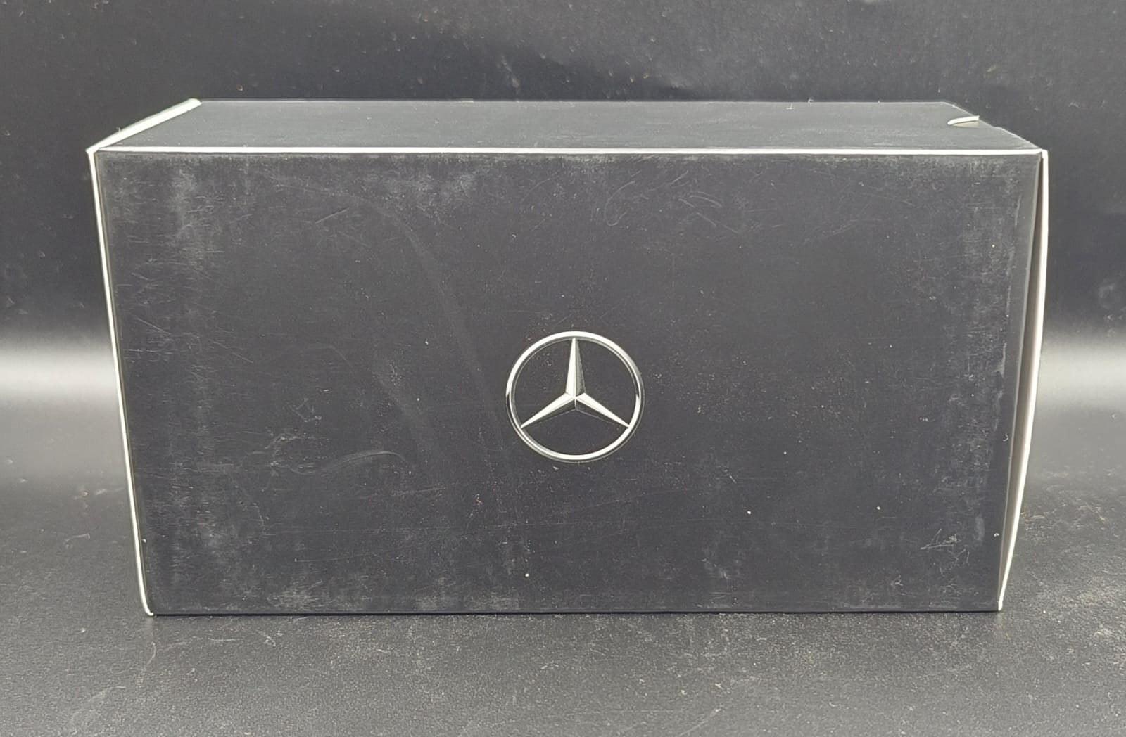 Mercedes-Benz B-Class (W247) 1:43 Diecast Model Car - Mountain Grey