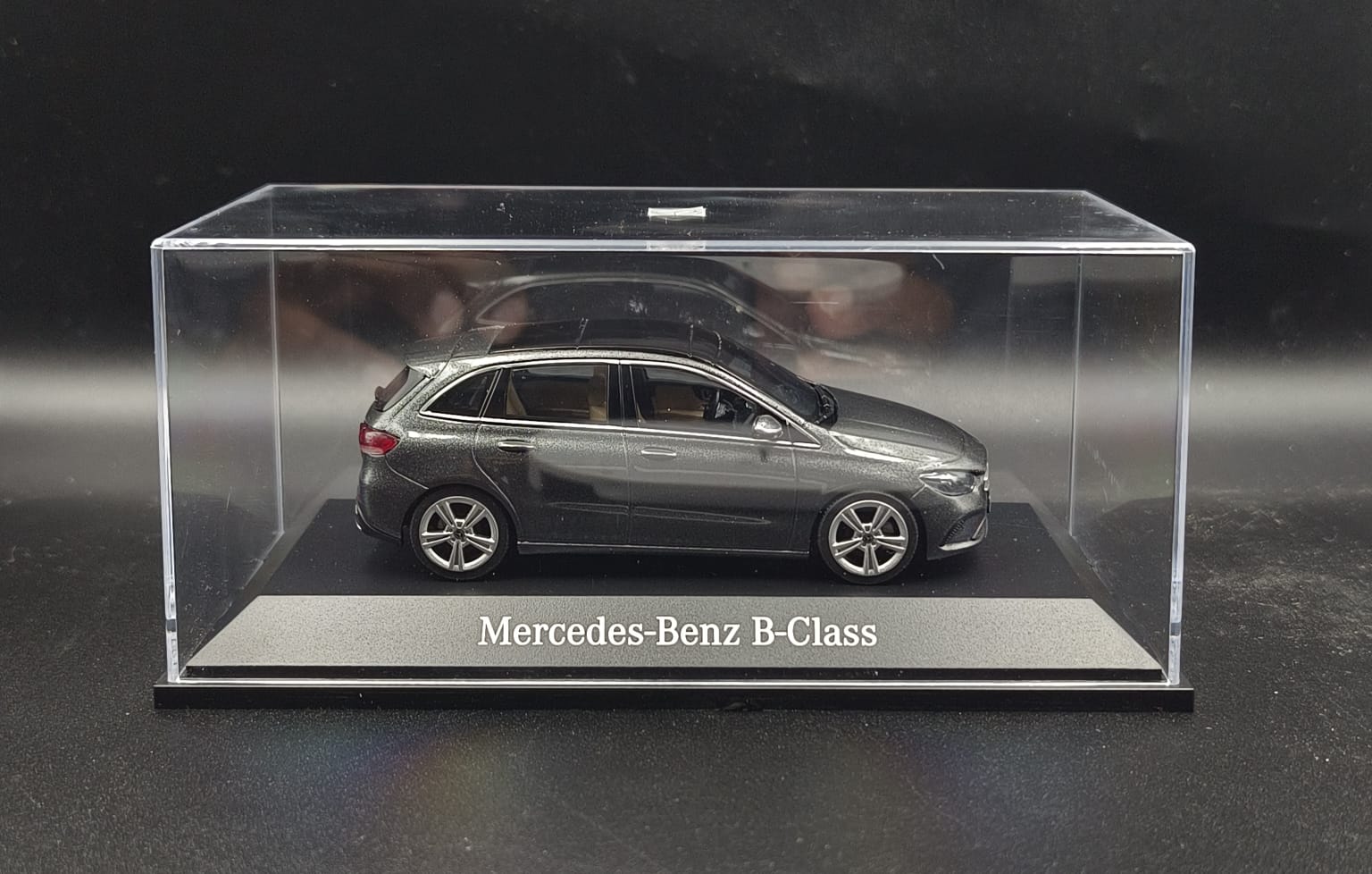 Mercedes-Benz B-Class (W247) 1:43 Diecast Model Car - Mountain Grey