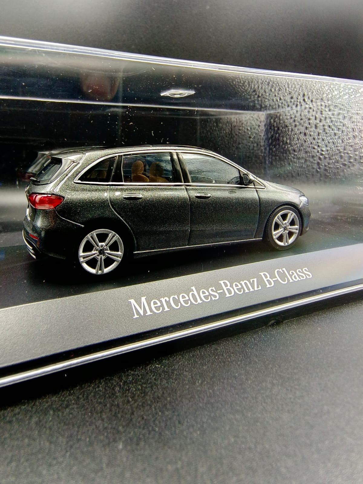 Mercedes-Benz B-Class (W247) 1:43 Diecast Model Car - Mountain Grey