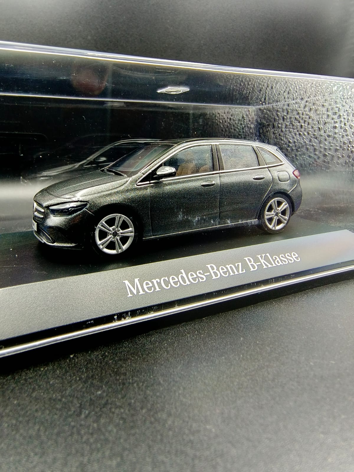 Mercedes-Benz B-Class (W247) 1:43 Diecast Model Car - Mountain Grey
