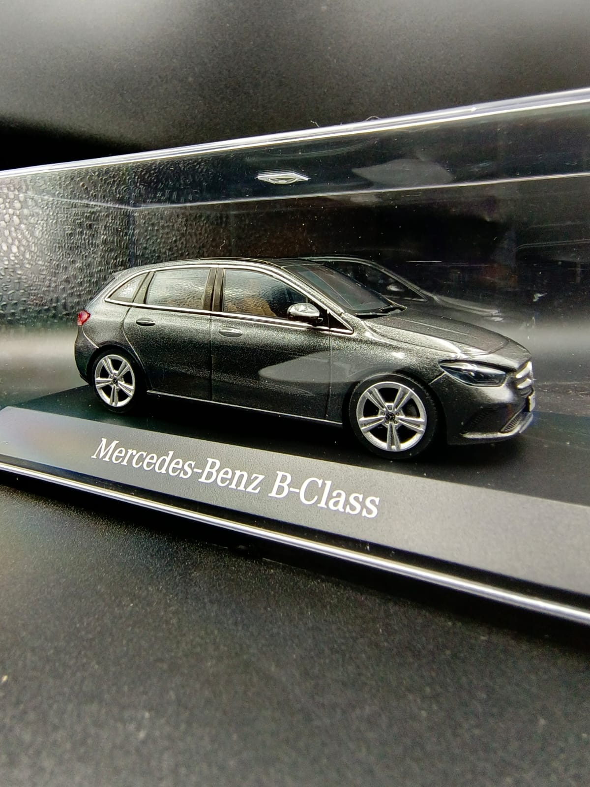 Mercedes-Benz B-Class (W247) 1:43 Diecast Model Car - Mountain Grey