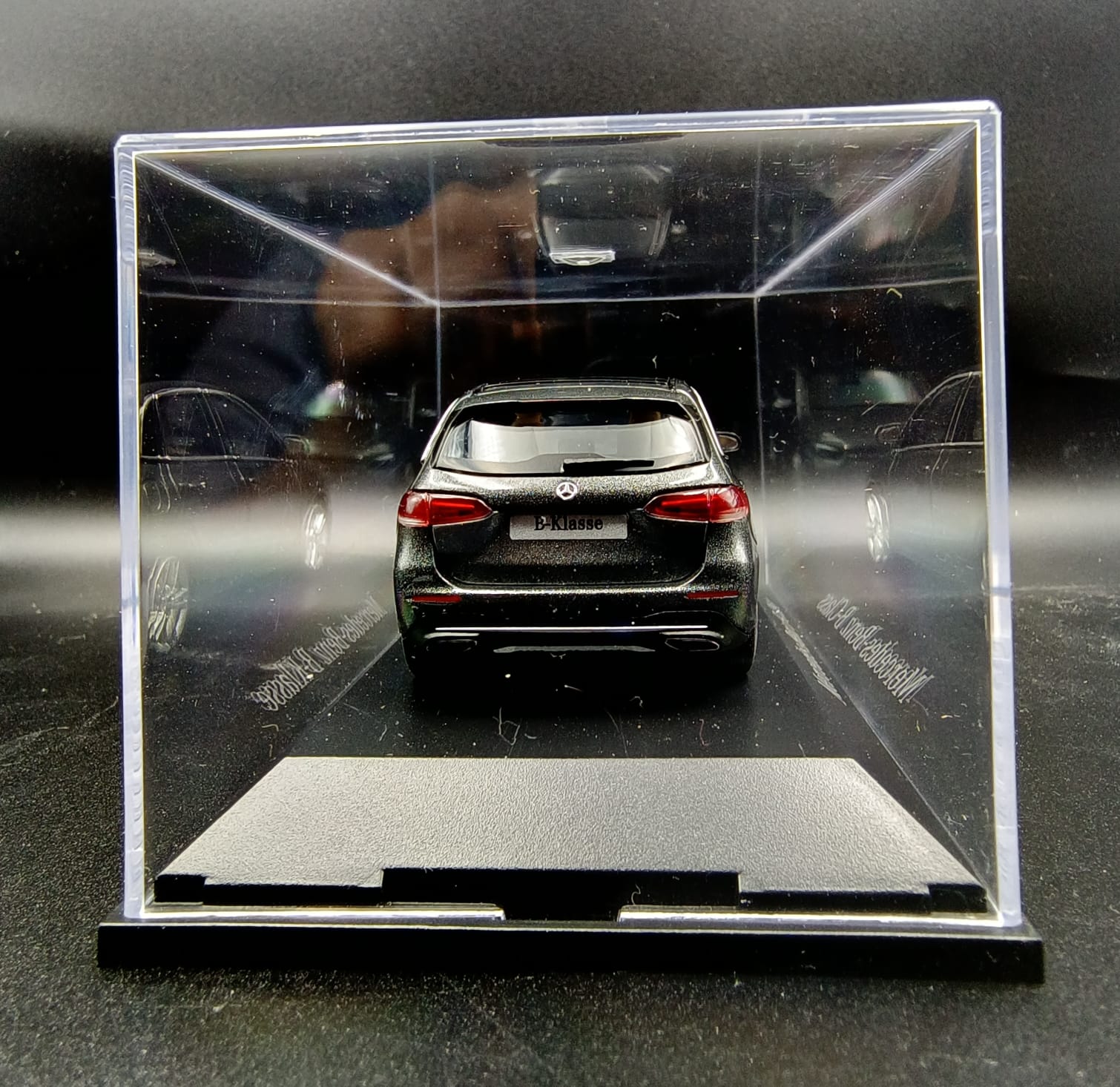 Mercedes-Benz B-Class (W247) 1:43 Diecast Model Car - Mountain Grey