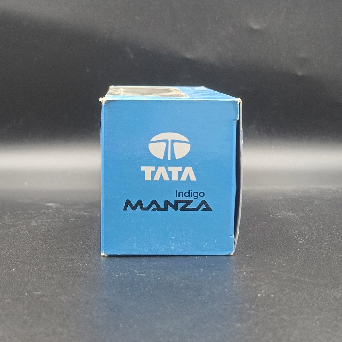 Tata Indigo Manza 1:43 Scale Die-cast Model Car (Champagne Gold)