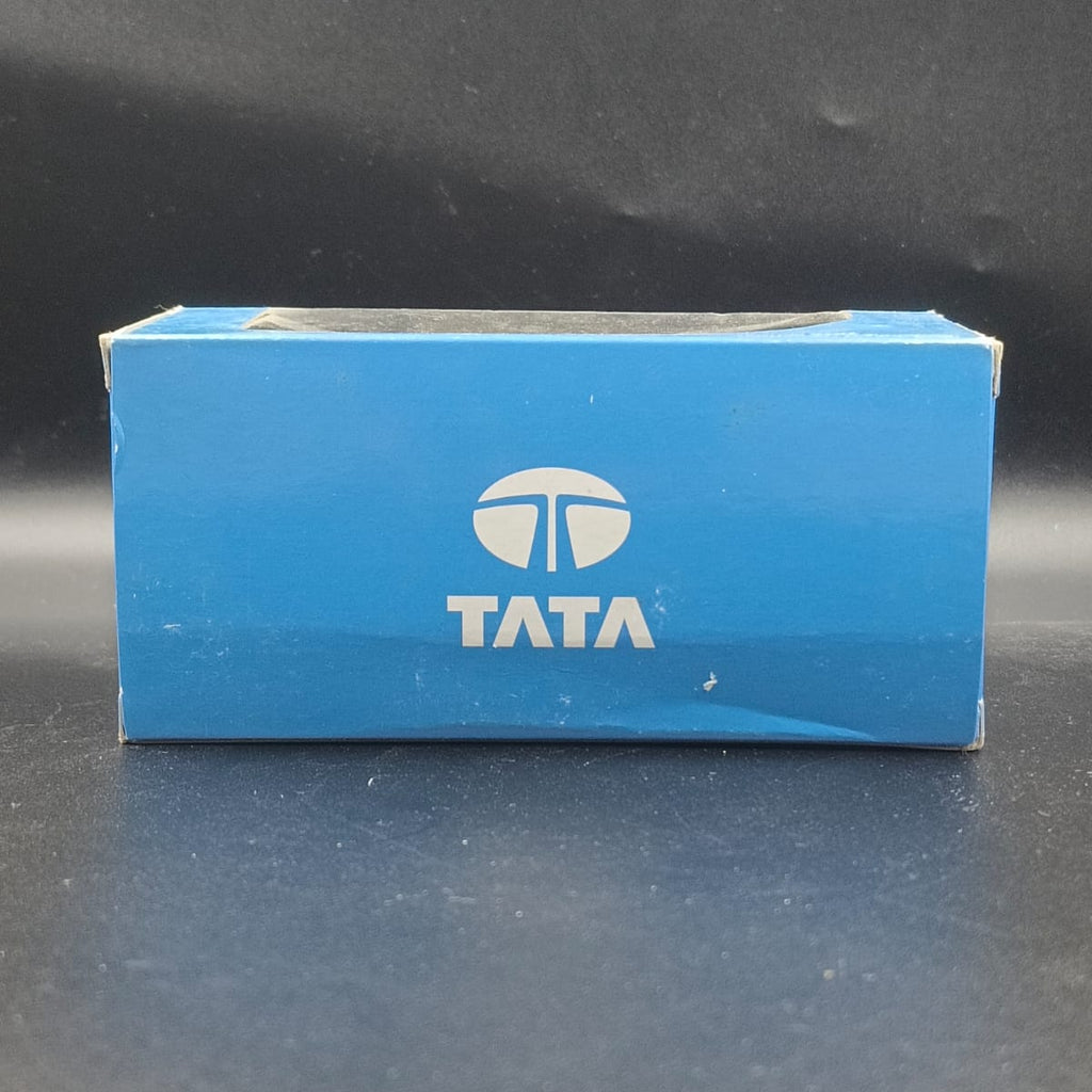 Tata Indigo Manza 1:43 Scale Die-cast Model Car (Champagne Gold)