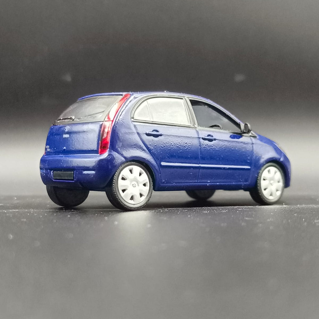 TATA Indica Vista Diecast Scale Model Car (1:43 Scale) - Blue