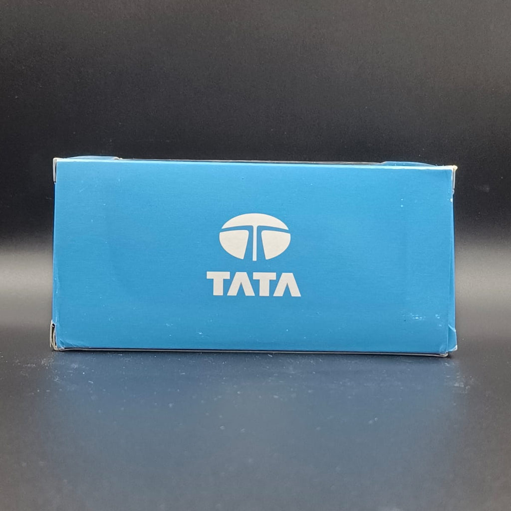 ata Venture 1:43 Scale Diecast Model Car - White (Norev)