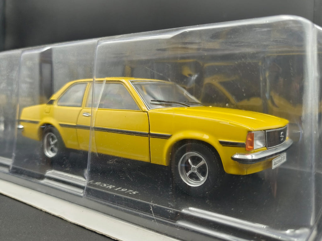 Opel Ascona 1.9 SR (1975) Diecast Model Car – Yellow (1:24 Scale)