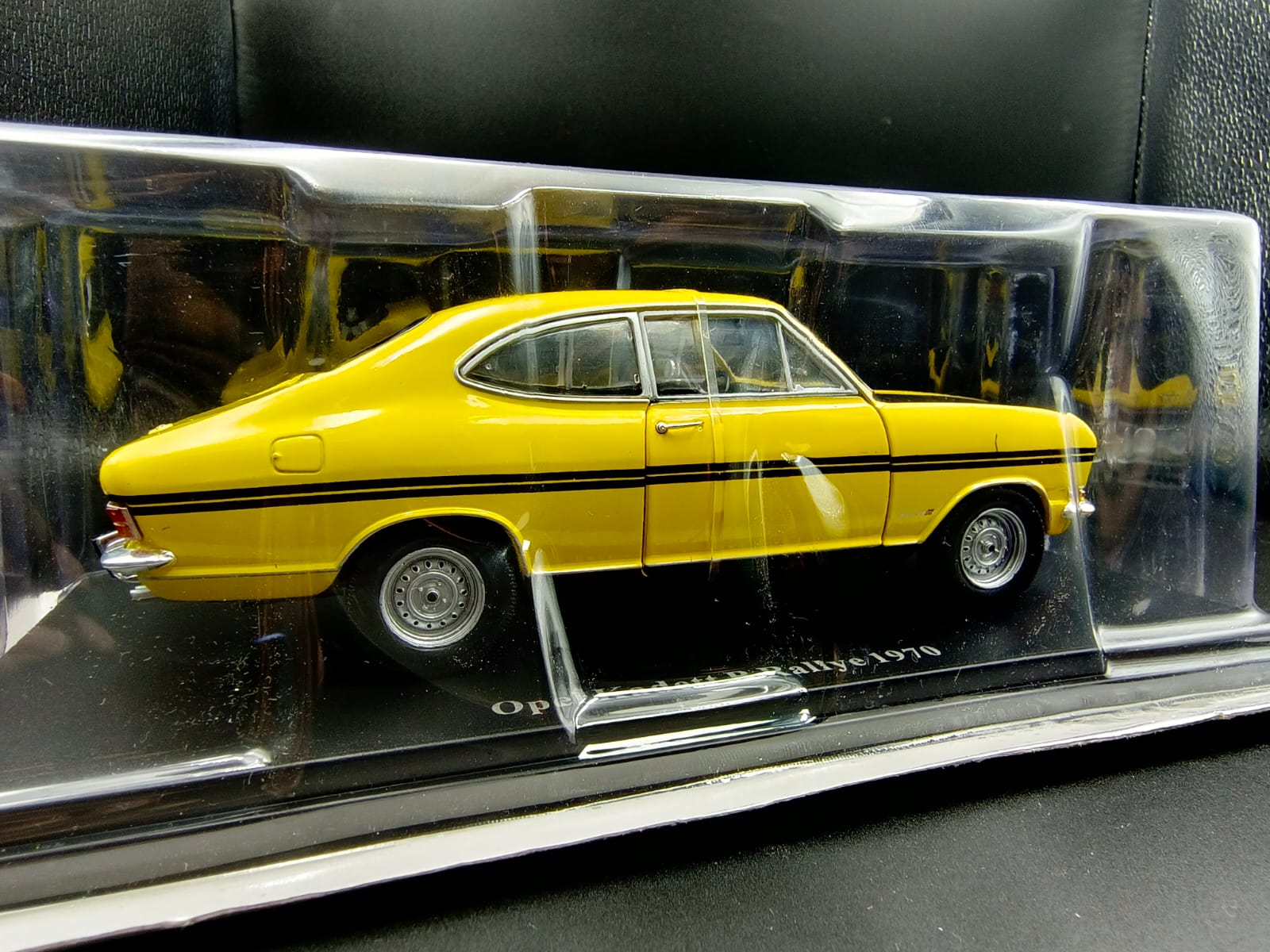Opel Kadett B Rallye 1970 - 1:24 Scale Diecast Model (Yellow/Black)