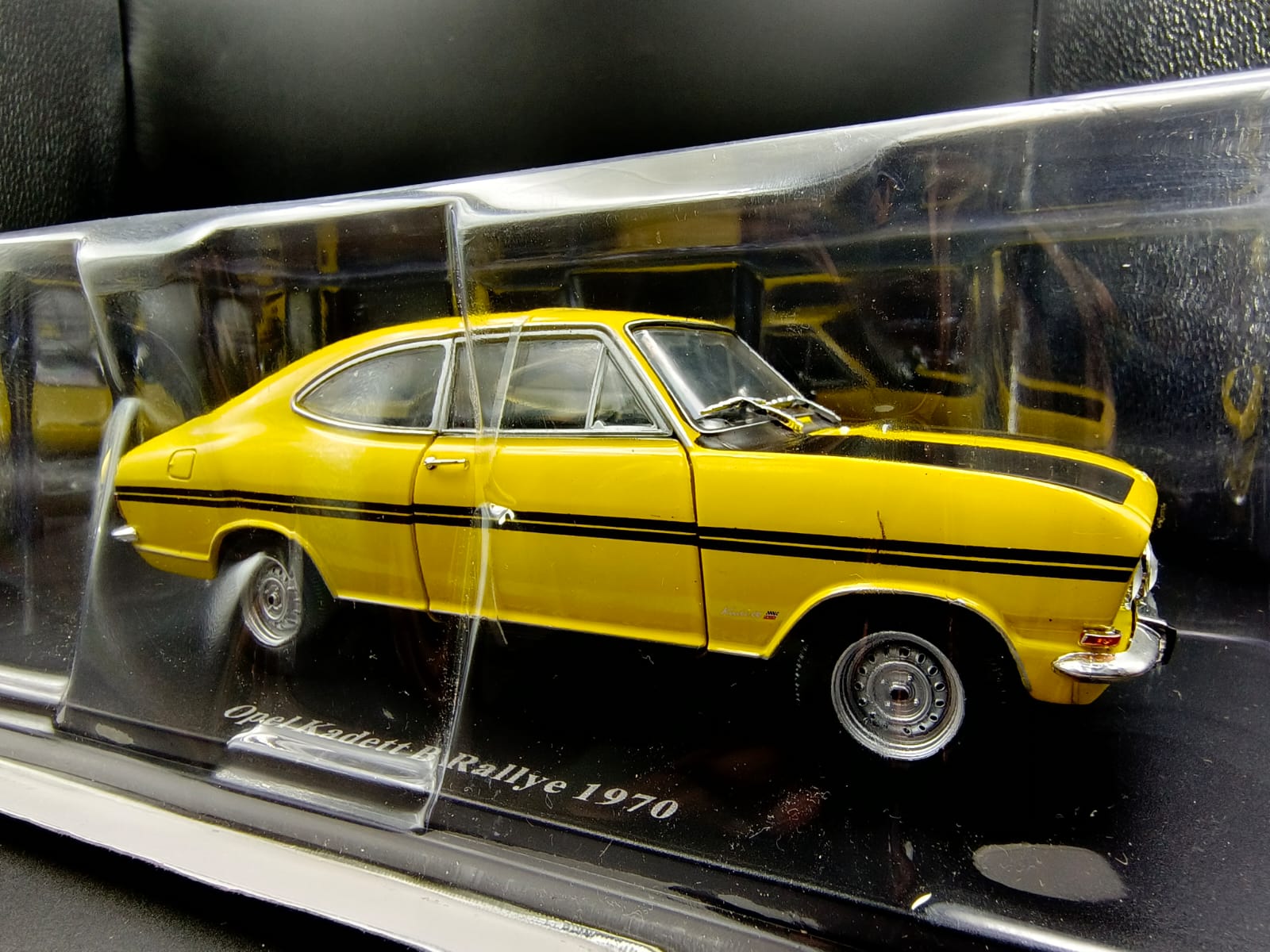 Opel Kadett B Rallye 1970 - 1:24 Scale Diecast Model (Yellow/Black)