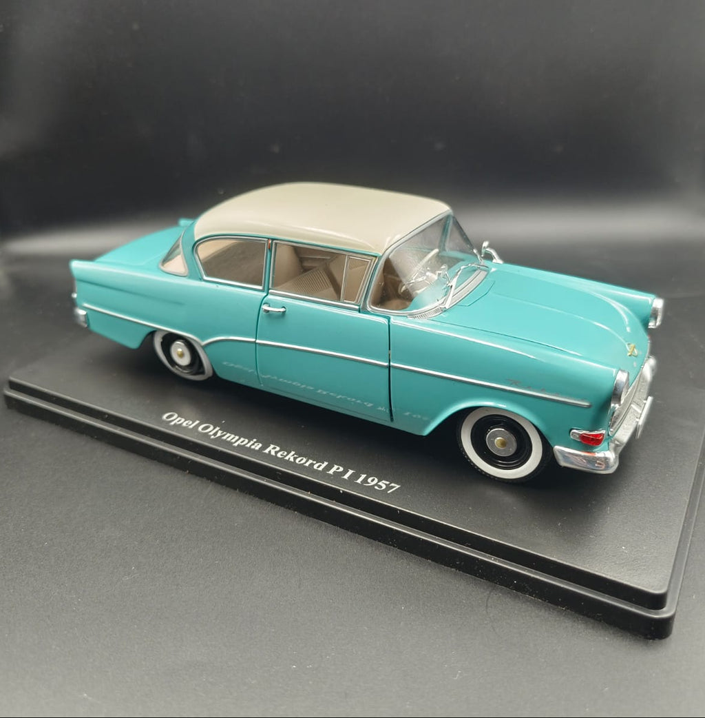 1/24 Scale 1957 Opel Olympia Rekord PI Die-Cast Model Car - Turquoise & White