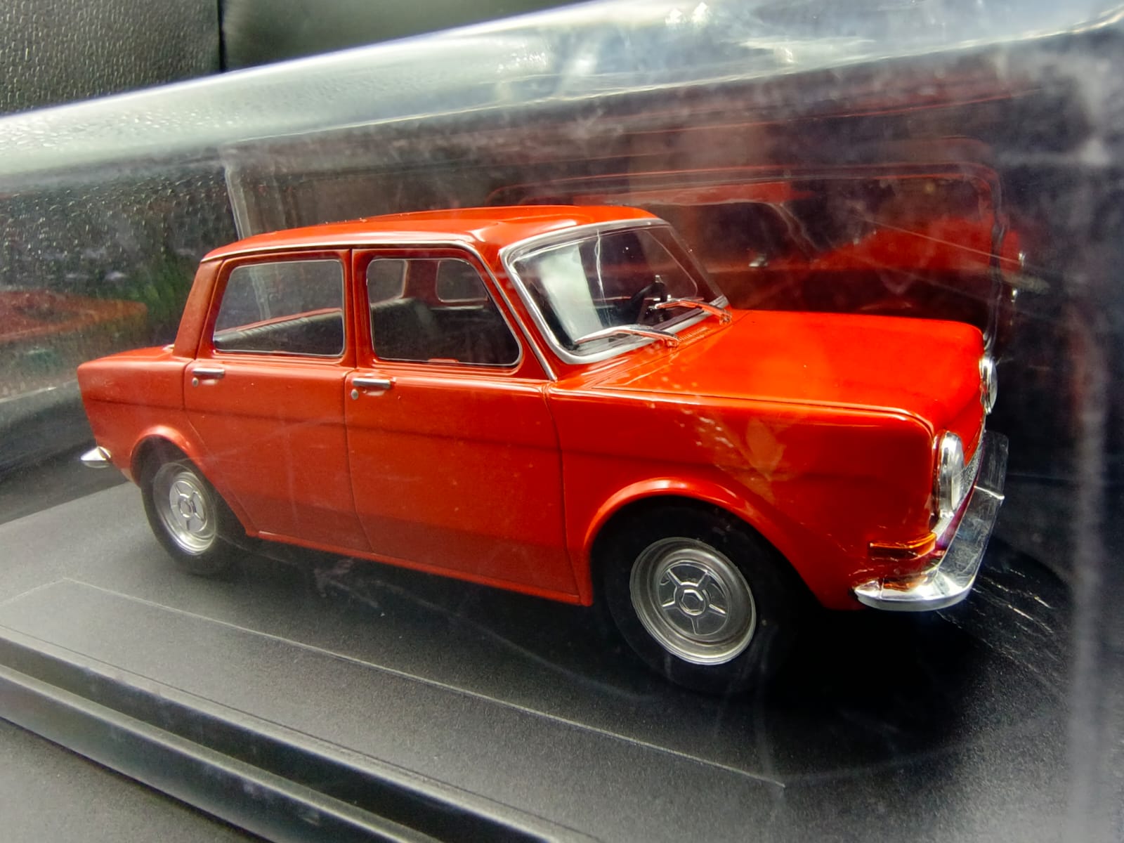 1976 Simca 1000 Red - 1:24 Scale Diecast Model Car