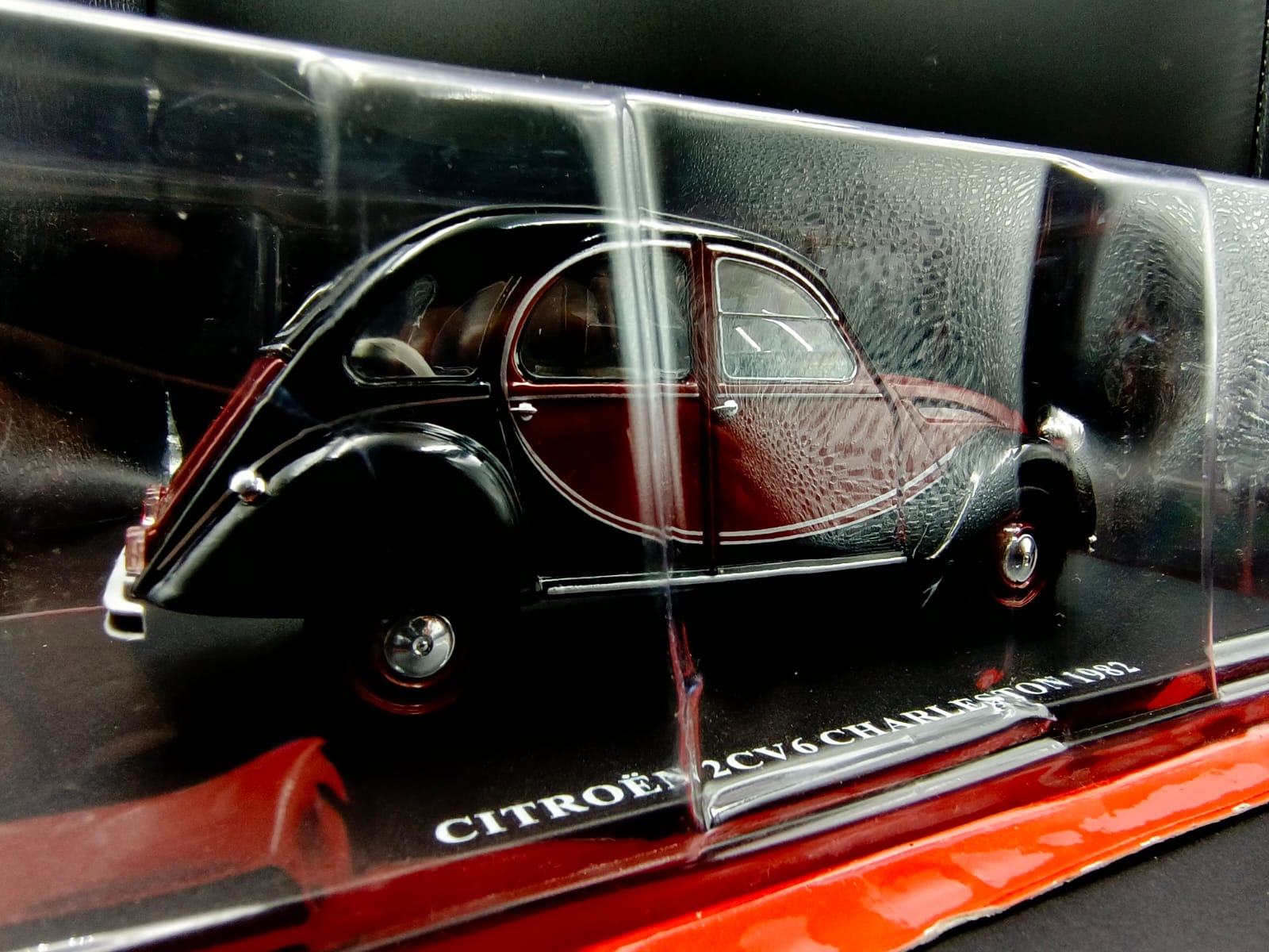 1982 Citroën 2CV6 Charleston Diecast Scale Model - 1:24