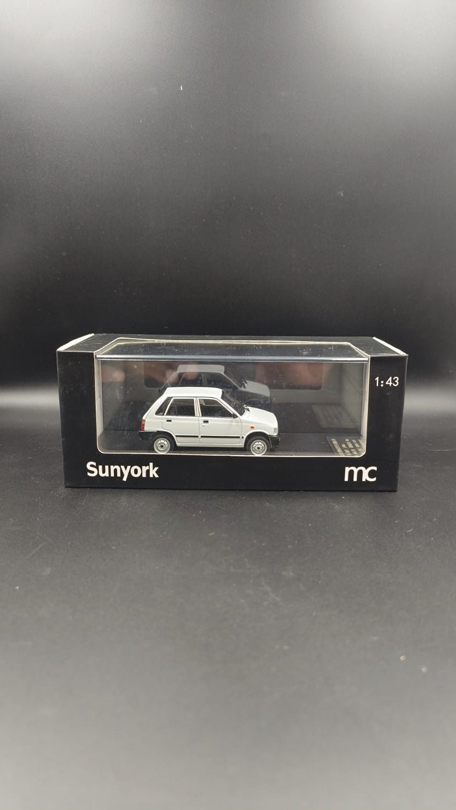 Sunyork MC 1:43 Suzuki Alto (Maruti 800) 1995 Classic Diecast Scale Model – White