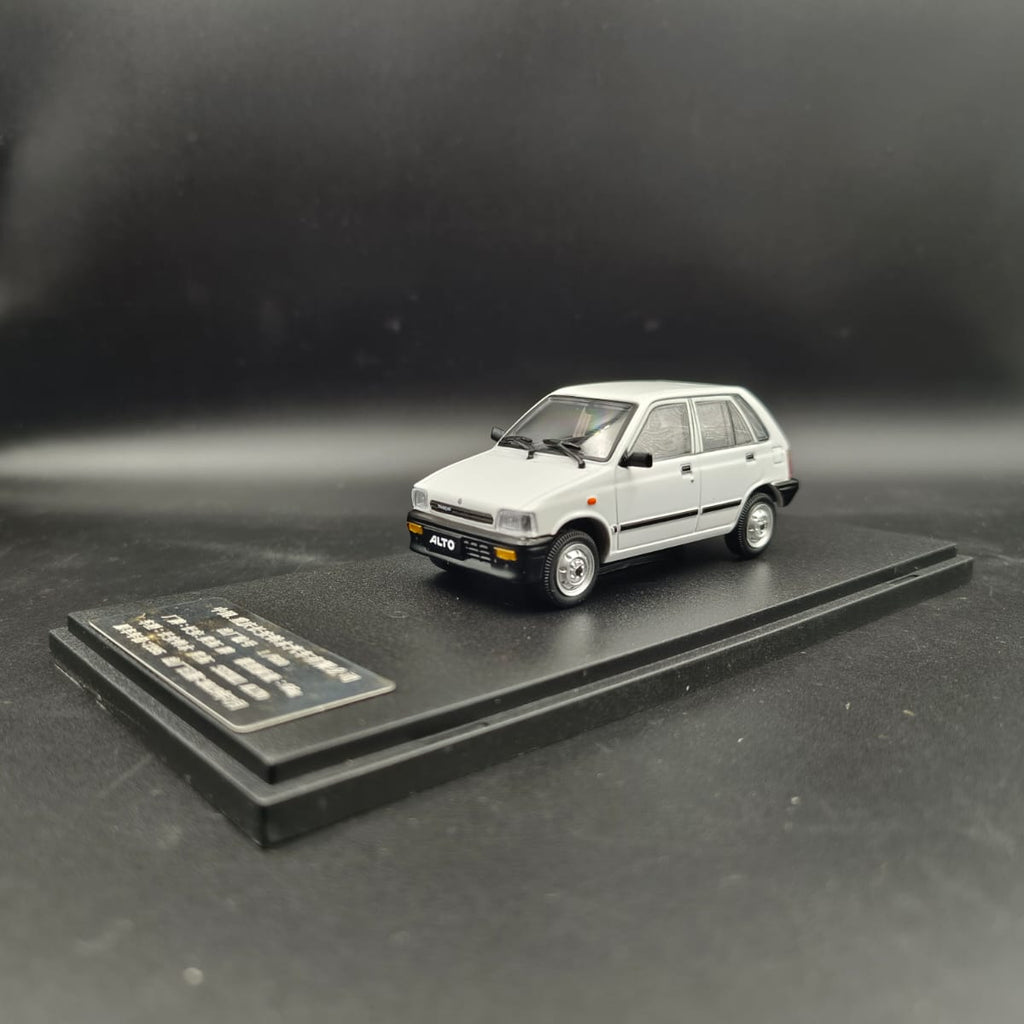 Sunyork MC 1:43 Suzuki Alto (Maruti 800) 1995 Classic Diecast Scale Model – White