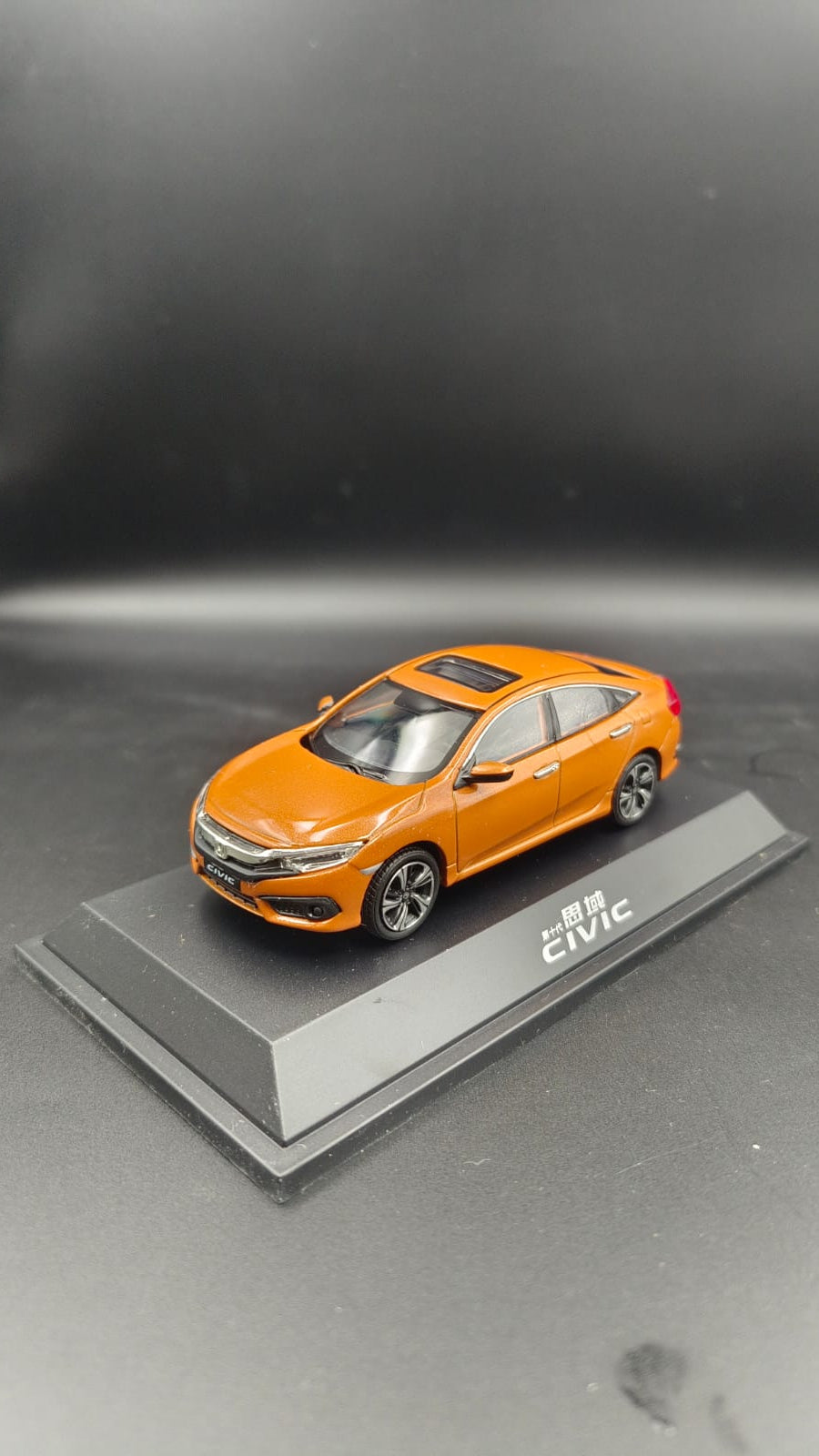 Honda Civic 10th Generation (2019) Diecast Scale Model Car – Orange (1:43 Scale)