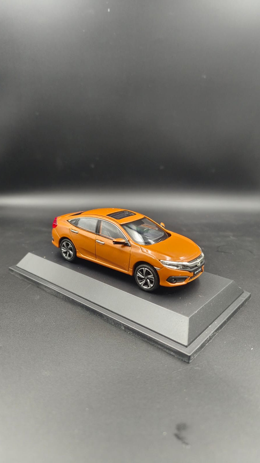 Honda Civic 10th Generation (2019) Diecast Scale Model Car – Orange (1:43 Scale)