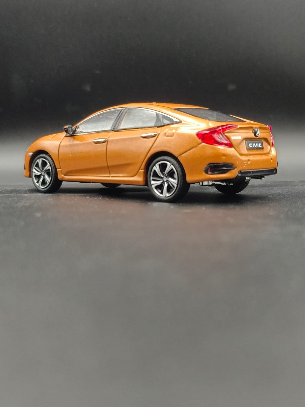 Honda Civic 10th Generation (2019) Diecast Scale Model Car – Orange (1:43 Scale)