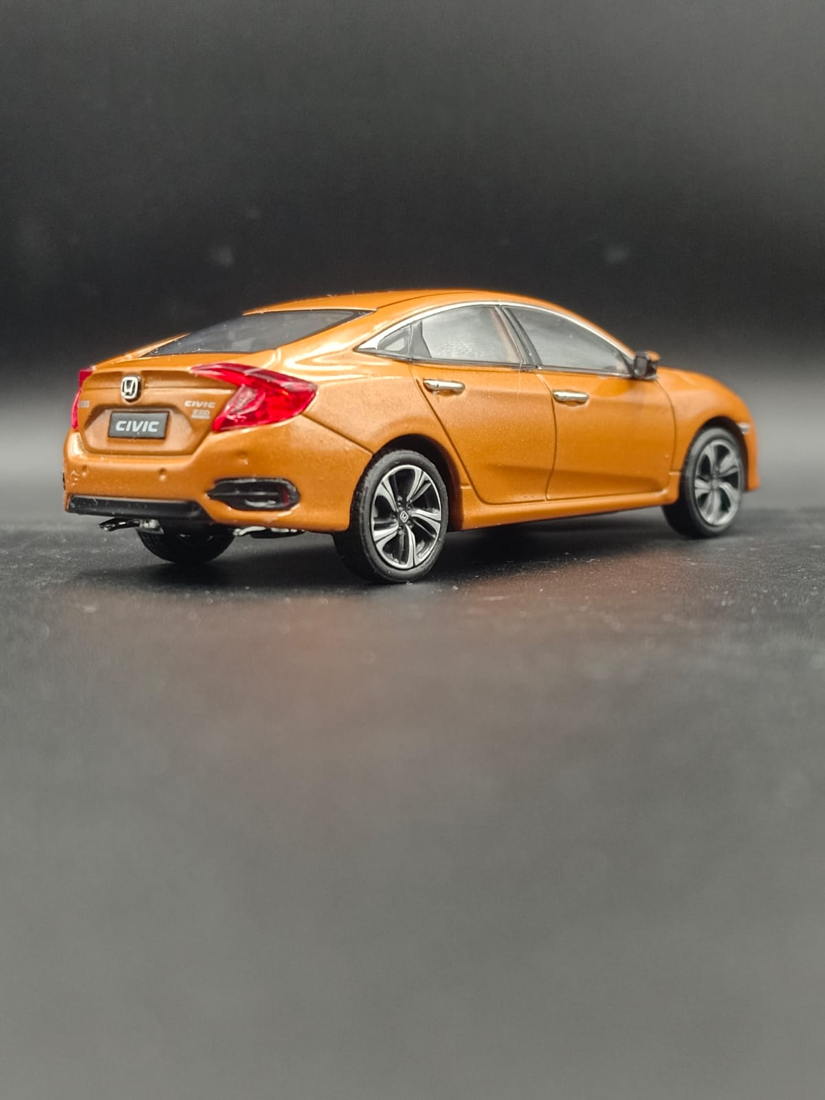 Honda Civic 10th Generation (2019) Diecast Scale Model Car – Orange (1:43 Scale)