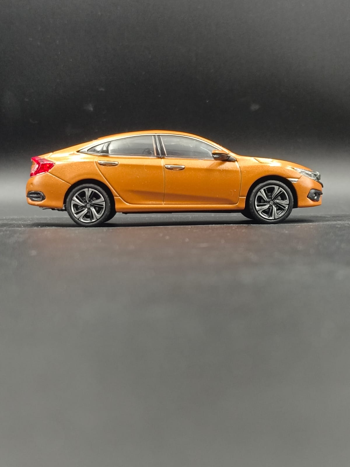 Honda Civic 10th Generation (2019) Diecast Scale Model Car – Orange (1:43 Scale)