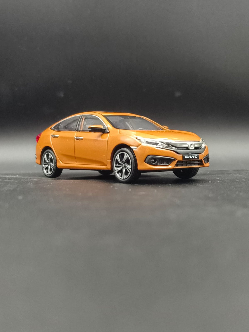Honda Civic 10th Generation (2019) Diecast Scale Model Car – Orange (1:43 Scale)