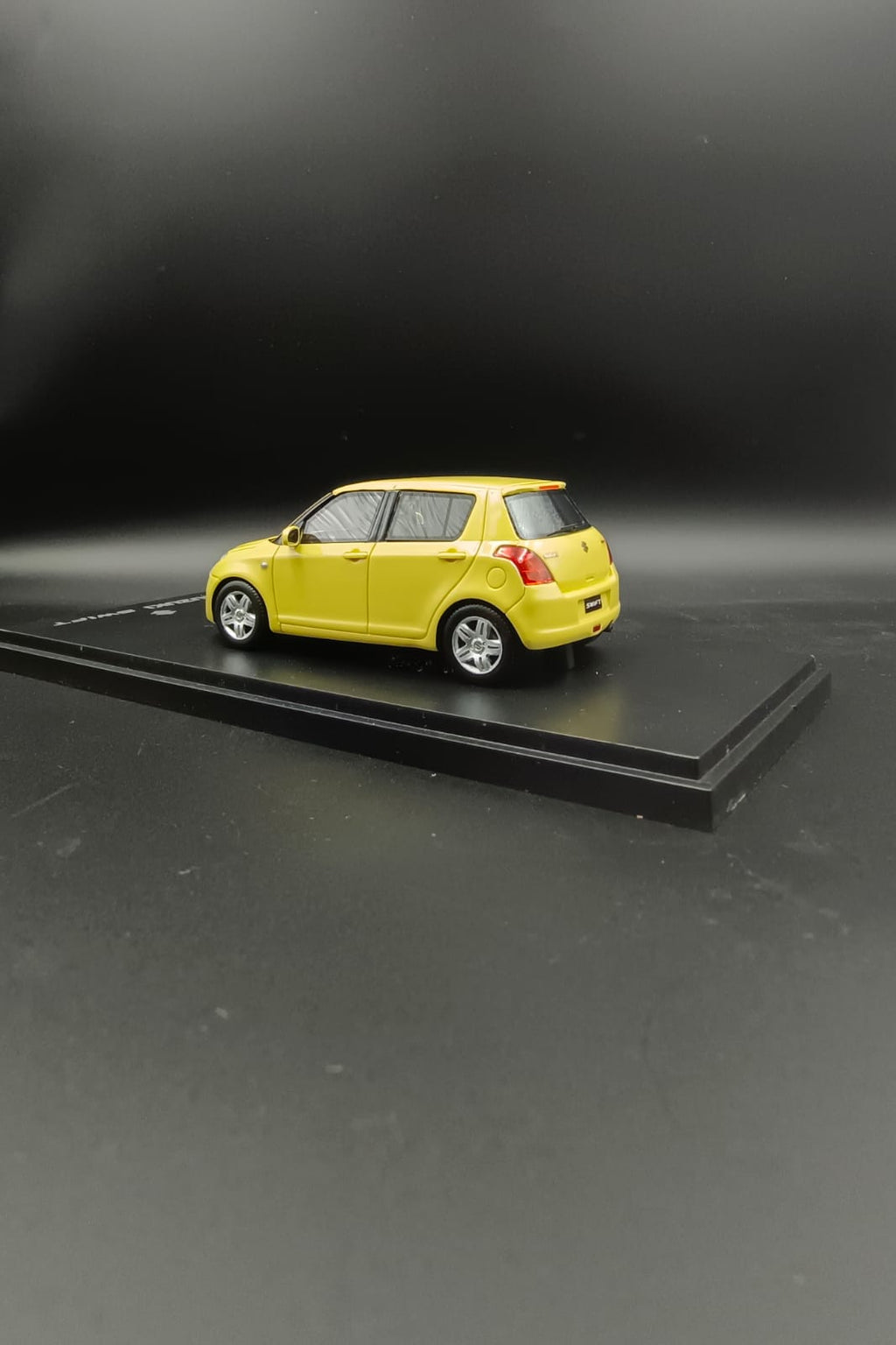 Sunyork 1:43 Suzuki Swift Sport (2006) - Champion Yellow